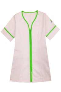 網上下單訂做白色護士服  自訂綠色拉鏈 撞色包邊V領繡花LOGO護士服  護士服製衣廠  長款 英國 藥妝 連鎖店 NU072